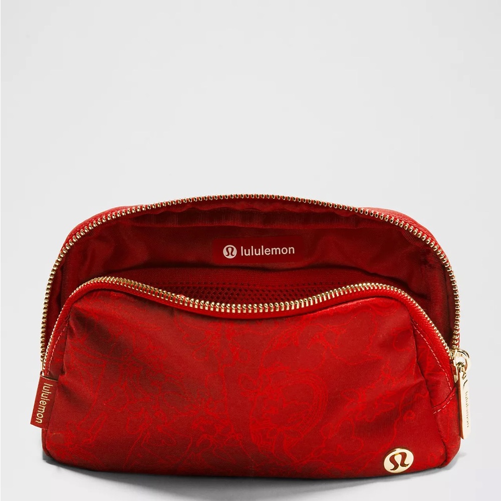 Lululemon Lunar New Year Everywhere Belt Bag 1L - Picture 8 of 9